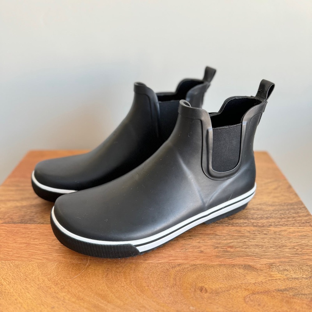 New Rocket Dog Women’s Rain Boots Size 10